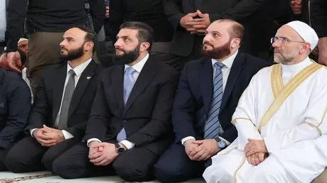 "داعش" يصوب على مجلس الشعب السوري ويواصل هجومه على الشرع