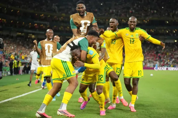 جنوب أفريقيا تصعق كوريا الجنوبية... وترافق المكسيك إلى دور الـ32