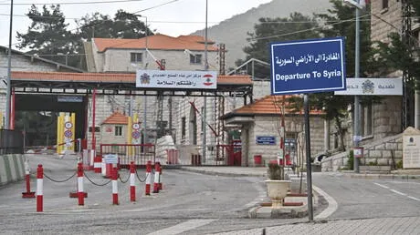 عبر منفذ حدودي مع لبنان.. سوريا تعلن عودة نحو 150 ألف مواطن منذ بداية العام (صور)
