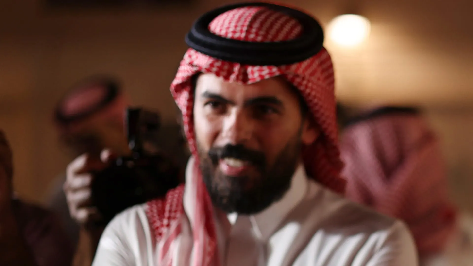 السعودية.. عبدالرحمن أبومالح ينفي وجود خلافات: أغادر "ثمانية" لكنها لن تغادرني أبدًا