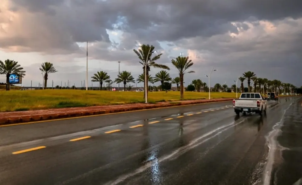 حتى 8 مساءً.. تنبيه من أمطار ورياح وصواعق رعدية على الباحة