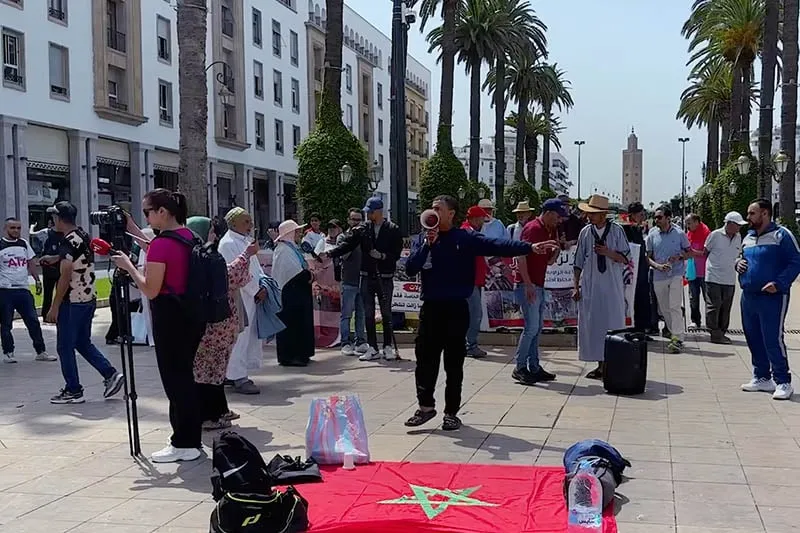ضحايا الزلزال يطالبون بالتسوية