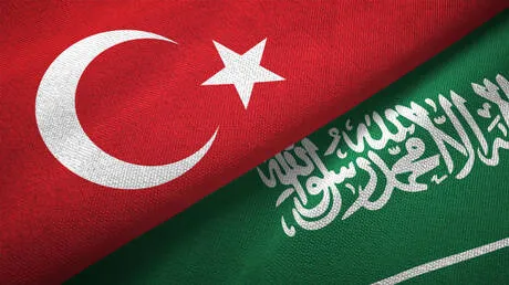 تركيا والسعودية توقعان اتفاقا لإحياء "خط الحجاز" وتخفيف الاعتماد على مضيق هرمز