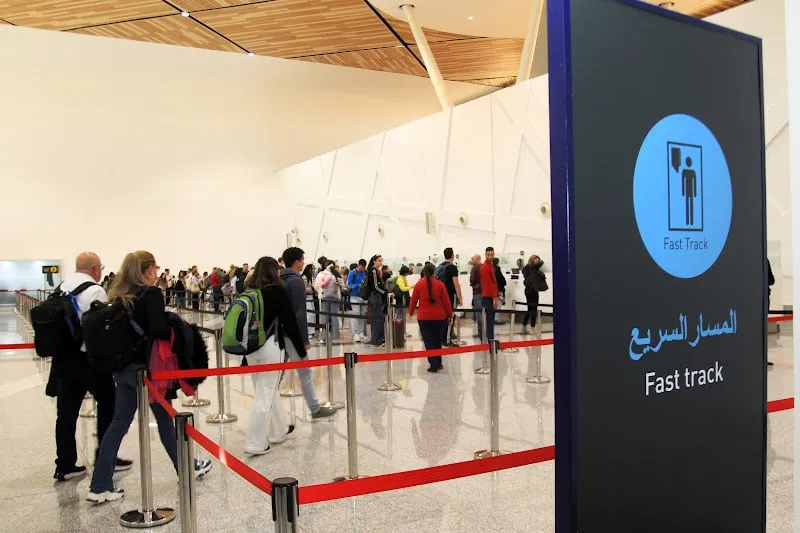 وزير النقل: القانون يتيح رفع أسعار التذاكر بـ20% في فترات الذروة
