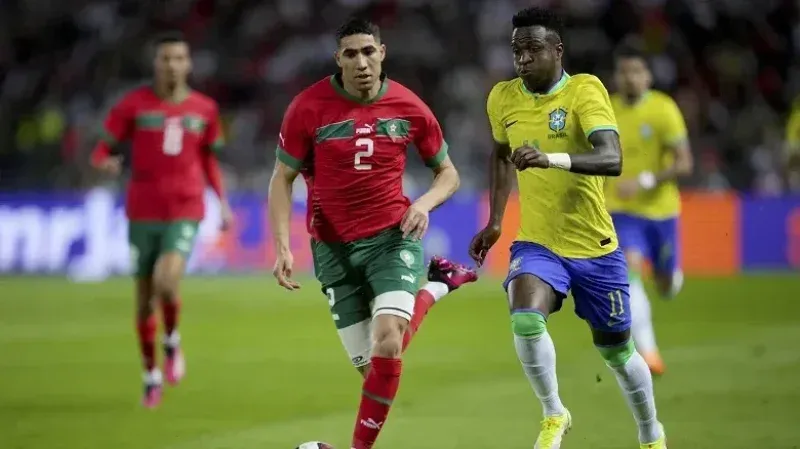 حكيمي ودياز في مواجهة فينيسيوس.. تشكيلَتَا المغرب والبرازيل