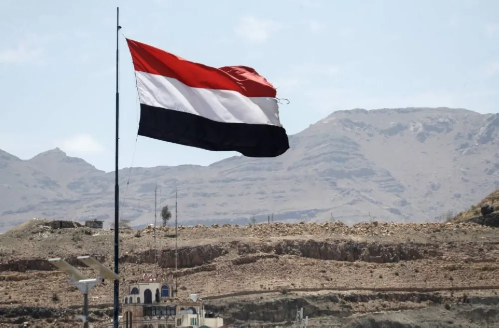 الحكومة اليمنية تحتج لدى "الإيكاو" على انتهاك إيران المجال الجوي للبلاد