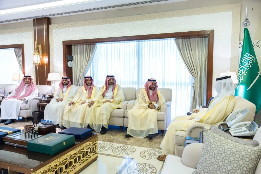 نائب أمير الشرقية يطّلع على إنجازات ومبادرات صندوق تنمية الموارد البشرية بالمنطقة