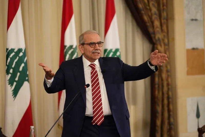 سلام يحذر من جر لبنان إلى الفتنة