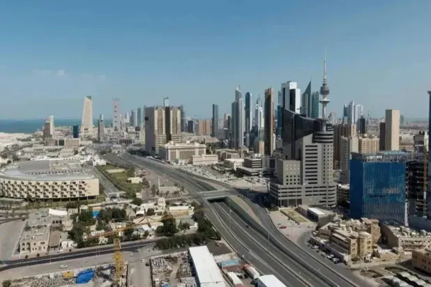 «فيتش»: بنوك الكويت قادرة على امتصاص صدمات حرب إيران