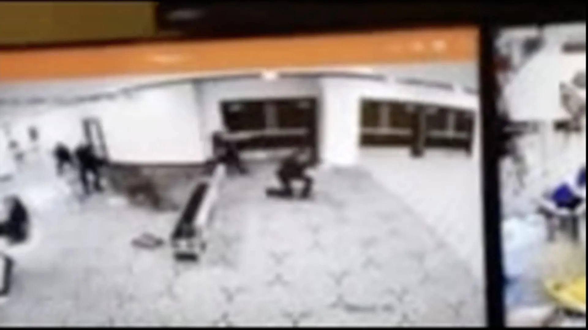 فيديو يُظهر اقتحام المشتبه به.. واستجابة فورية من جهاز الخدمة السرية بحفل عشاء مراسلي البيت الأبيض