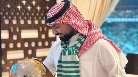 "تعطي المشجع كف ما ينساه".. فيصل زيد يشن هجوما حادا على يايسله