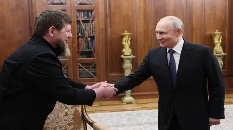 بوتين خلال استقبال قديروف: أكثر من 71 ألف شخص من الشيشان يشاركون في العملية العسكرية في أوكرانيا