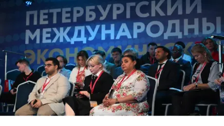 ثلاثة وزراء سعوديين يشاركون في منتدى بطرسبورغ الاقتصادي الدولي