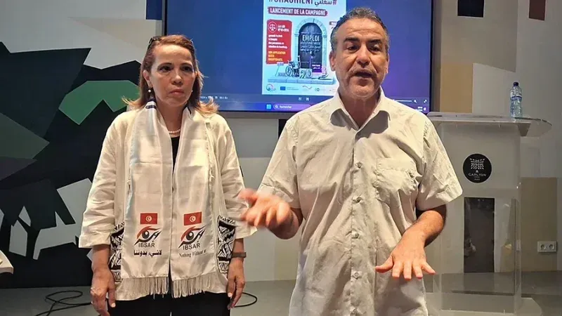 'شغّلني'.. صرخة من أجل الحق في العمل