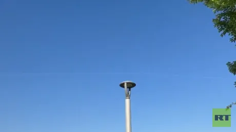 إصابة مركبة عسكرية واندلاع حرائق في الجليل الغربي بعد إطلاق صواريخ ومسيرة من لبنان