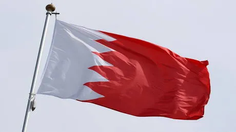 البحرين تعلن صد هجوم جوي إيراني وتدعو إلى الحذر