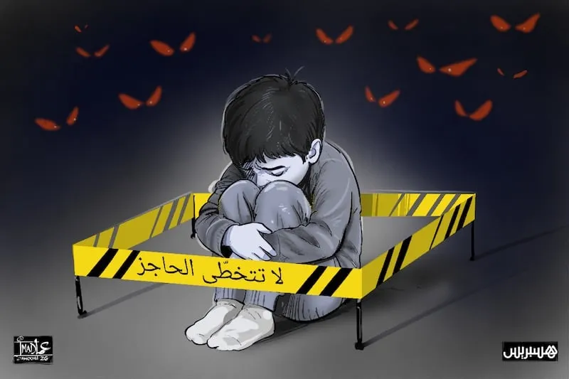 نشطاء يحذرون من تداعيات نشر فيديو "الطفل المُجبر على شرب الخمر"