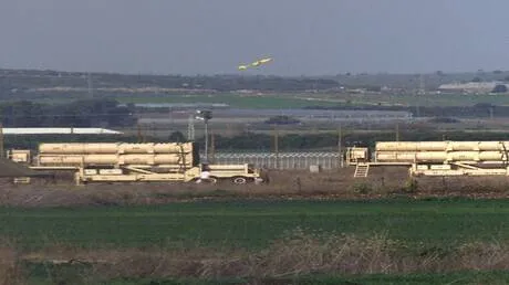 موقع واللاه العبري: أزمة نقص حادة بالصواريخ الاعتراضية في إسرائيل رغم صفقات التسلح الضخمة