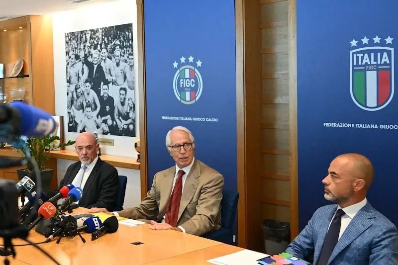 مانشيني يتولى تدريب منتخب إيطاليا