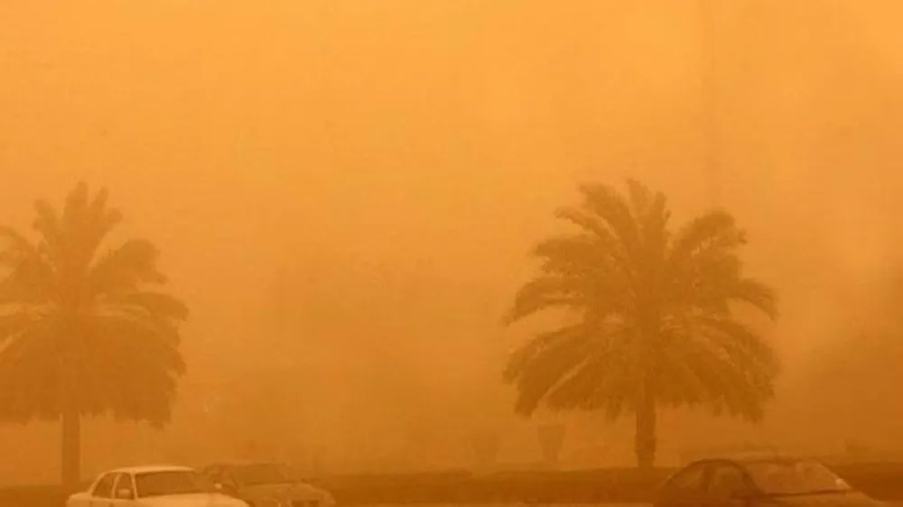 رصد 98 ساعة غبارية في دول الإقليم.. وإيران تتصدر بـ  39 ساعة