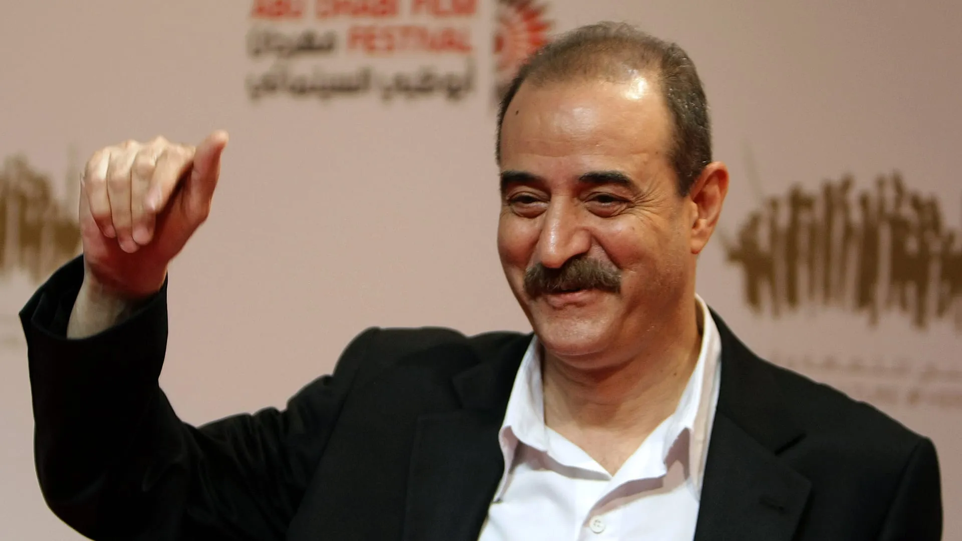 "كم أسعدت روحي".. بسام كوسا يحتفل بحصول نجله على الدكتوراه في فيزياء الفضاء