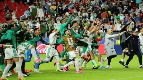 في حال التأهل.. من سينافس منتخب الجزائر في دور الـ32 بكأس العالم؟