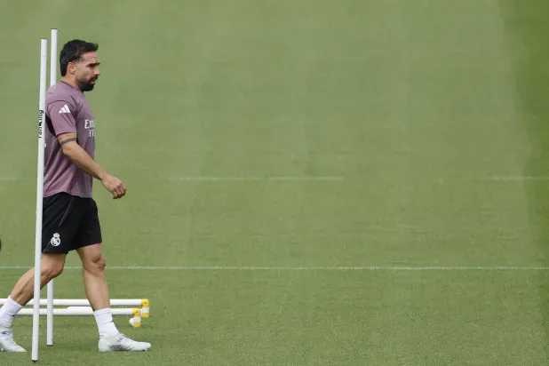 ريال مدريد يعلن رحيل قائده داني كارفاخال بنهاية الموسم