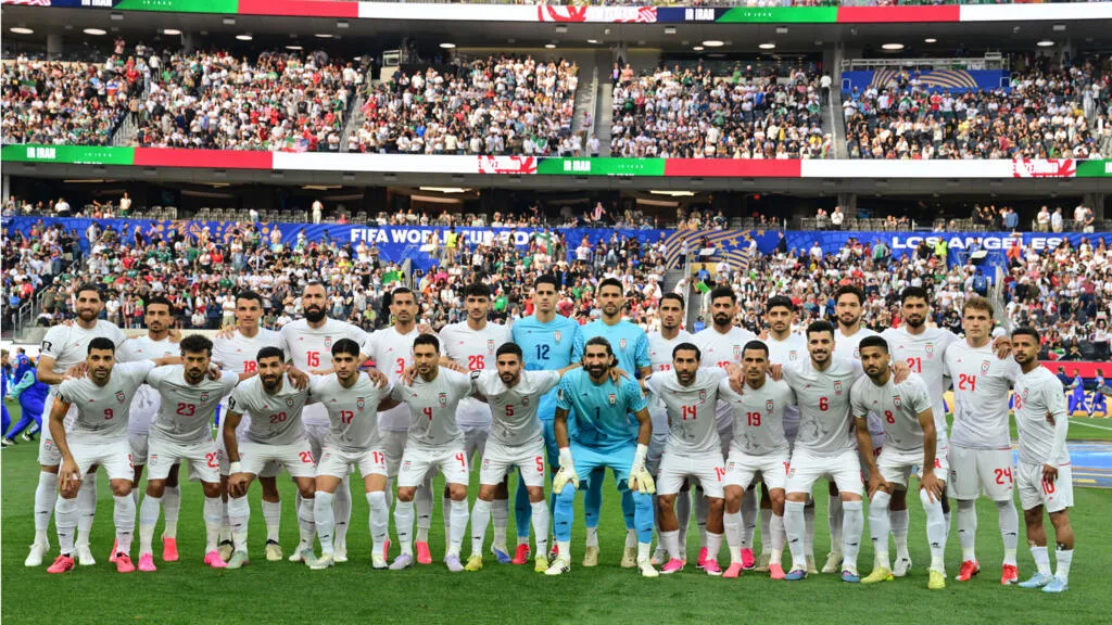 "المنتخب الأكثر تعرضا لسوء المعاملة في كأس العالم"...إيران تغادر المونديال بلا هزيمة