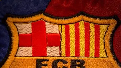 رسميا.. برشلونة يعلن رحيل لاعب جديد في ميركاتو الصيف