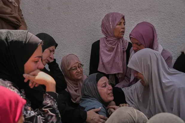 «حماس» تتجه لتعامل «إيجابي» مع تعديلات ملادينوف رغم الأصوات الرافضة
