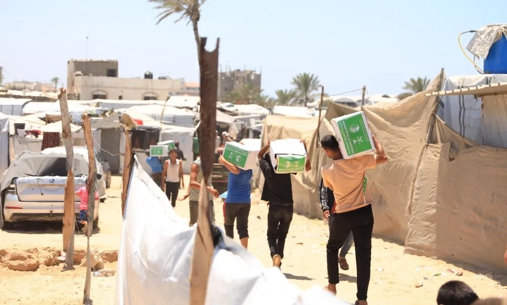 وجهاء غزة يثمنون مبادرات مركز الملك سلمان للإغاثة في القطاع