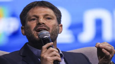 نيويورك تدين مشاركة سموتريتش في مسيرة "يوم إسرائيل": ممداني يتغيب وهوكول تصفه بـ"المتطرف"