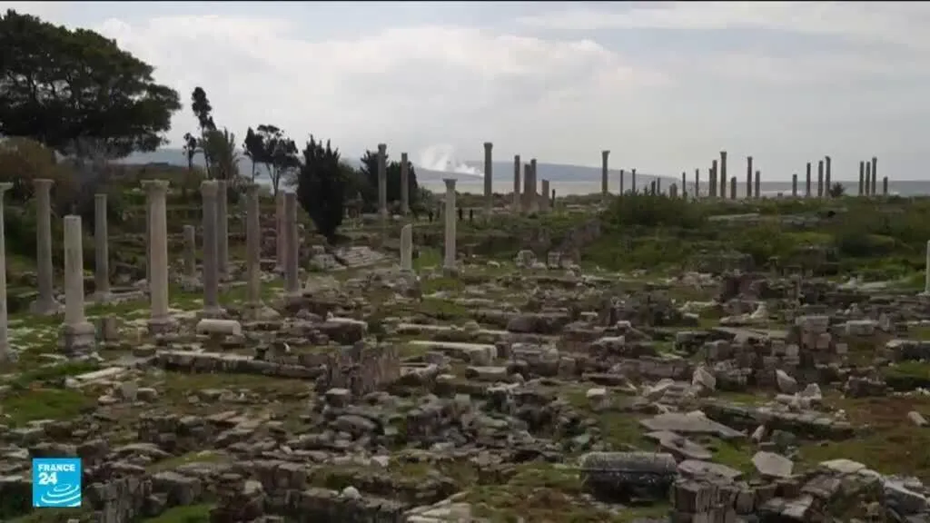 لبنان: نزوح متواصل ومخاوف على التراث في مدينة صور