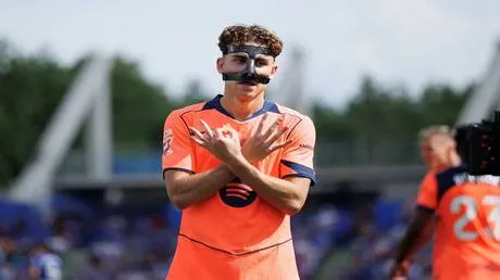 شاهد.. برشلونة يضع قدما على منصة التتويج بالليغا