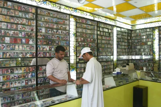 التحول الرقمي والاستهلاك الحديث يعيدان رسم خريطة المهن التقليدية