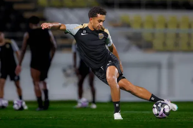 الدرعية يفاوض أحمد الغامدي... واللاعب يتمسك بالاتحاد