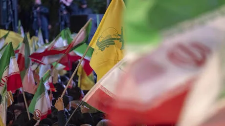 النائبان عن حزب الله الحاج حسن وعمار يدينان "الوصاية الأمريكية" ويؤكدان: إيران تتبنى مطالب لبنانية