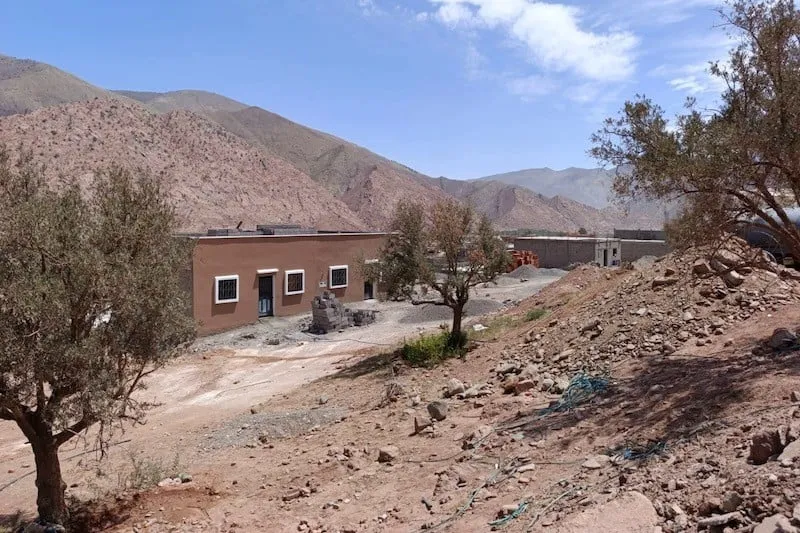 حرارة الصيف تثير الجدل حول معايير البناء في مناطق "زلزال الحوز"