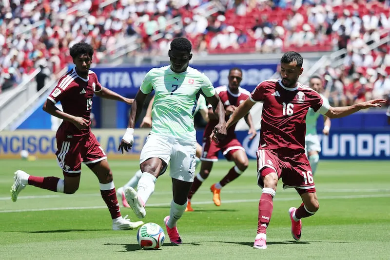 المنتخب القطري "العنابي" ينتزع نقطة تاريخية من سويسرا بالمونديال