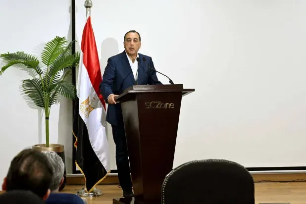 مصر تقرر وقف قرار «الإغلاق المبكر» للمحال