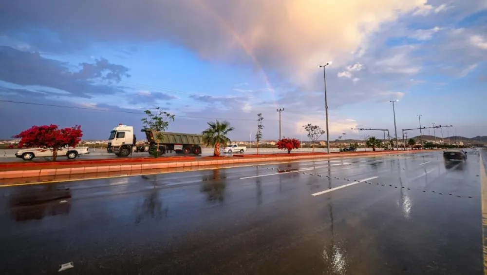 طقس الباحة.. تنبيه من أمطار ورياح نشطة حتى هذا التوقيت