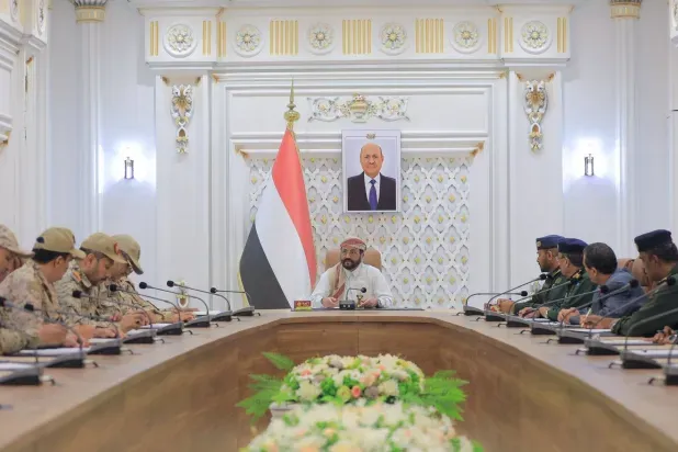 اليمن: القوات الحكومية تؤكد وحدة جبهاتها... واجتماعات أمنية لمواجهة التهديدات