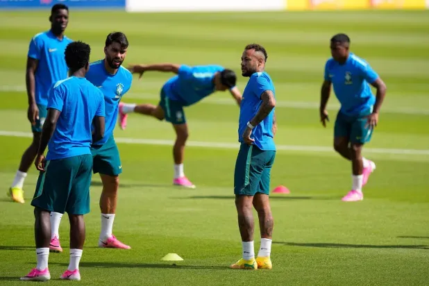 البرازيل واليابان... مواجهة الأستاذ والتلميذ بين الثأر وكتابة التاريخ