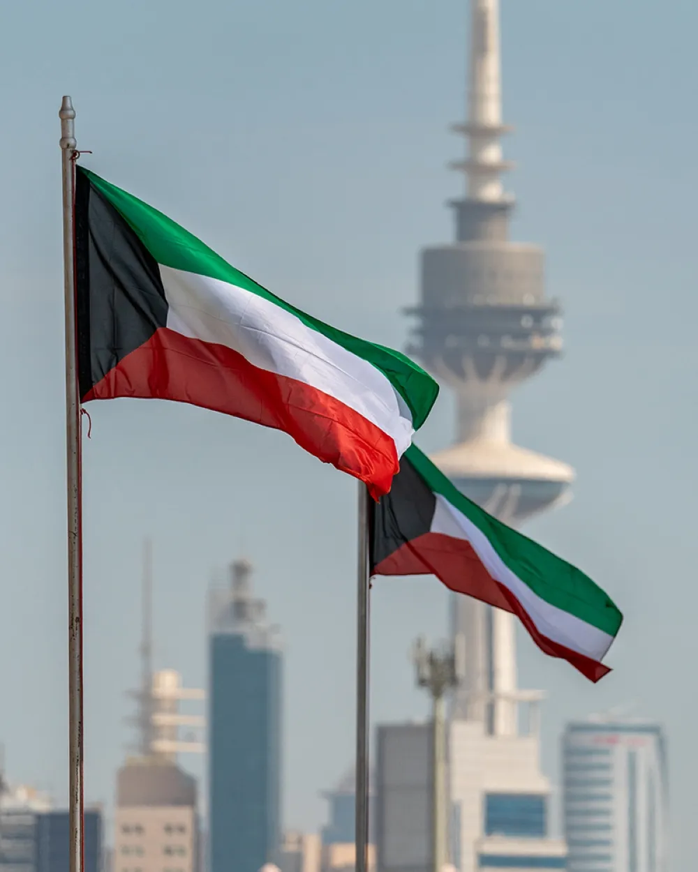 بعد البحرين.. انطلاق صفارات الإنذار في دولة الكويت