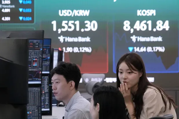الأسواق الآسيوية تتحفظ مع تعثر محادثات واشنطن وطهران وارتفاع عوائد السندات