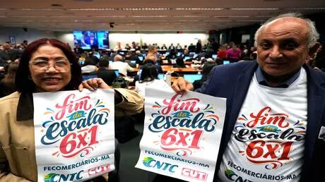 البرازيل تنضم إلى دول أمريكا اللاتينية التي تطبق نظام أسبوع عمل مدته 40 ساعة و5 أيام
