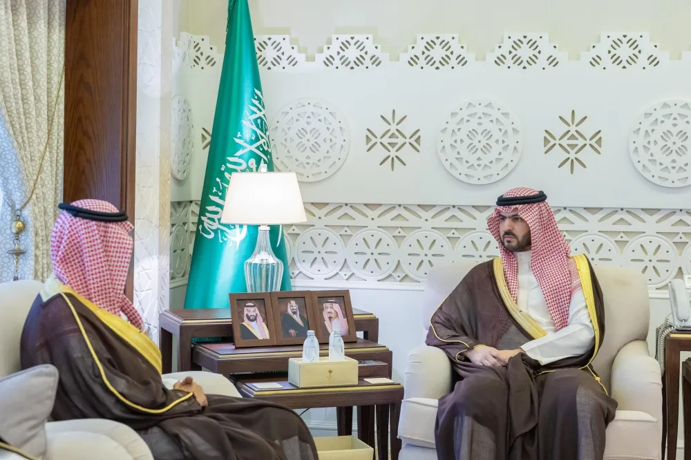 نائب أمير الشرقية يطلّع على أعمال فرع وزارة الخارجية بالمنطقة