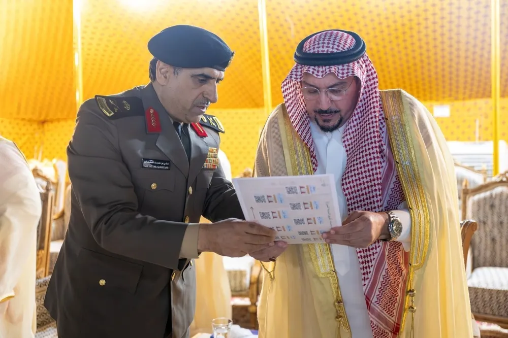 أمير القصيم يطمئن على جاهزية خدمات مدينة حجاج البر في بريدة