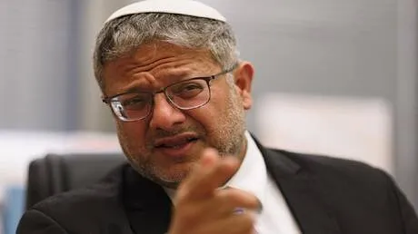 بن غفير يسخر من معاناة أسيرات فلسطينيات ويتوعد بمزيد من التنكيل (فيديو)