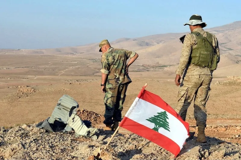 جيش إسرائيل يقتل عسكريين بلبنان